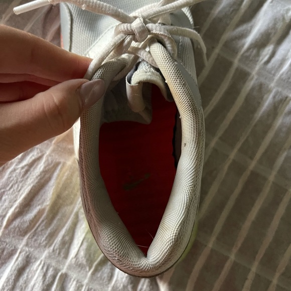 Grey w/ colorful soles Nikes - Picture 3 of 8